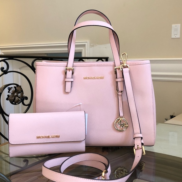 Michael Kors Handbags - 2pcs NWT Michael Kors medium ew handbag&wallet set